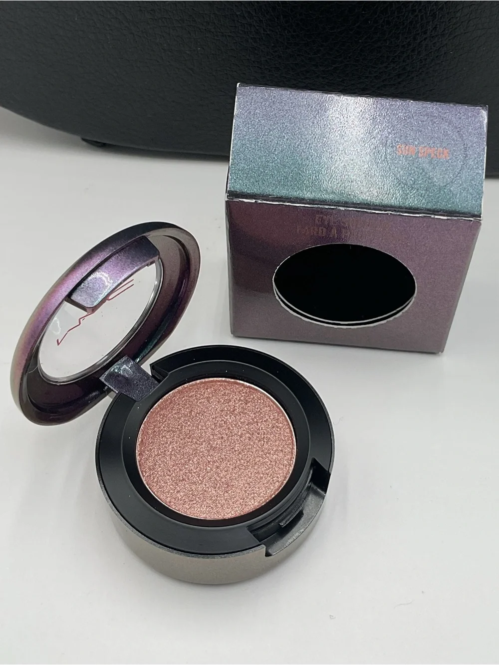 MAC Cosmetics Veluxe Pearl Eyeshadow in Sun Speck - BNIB, LE & Discontinued